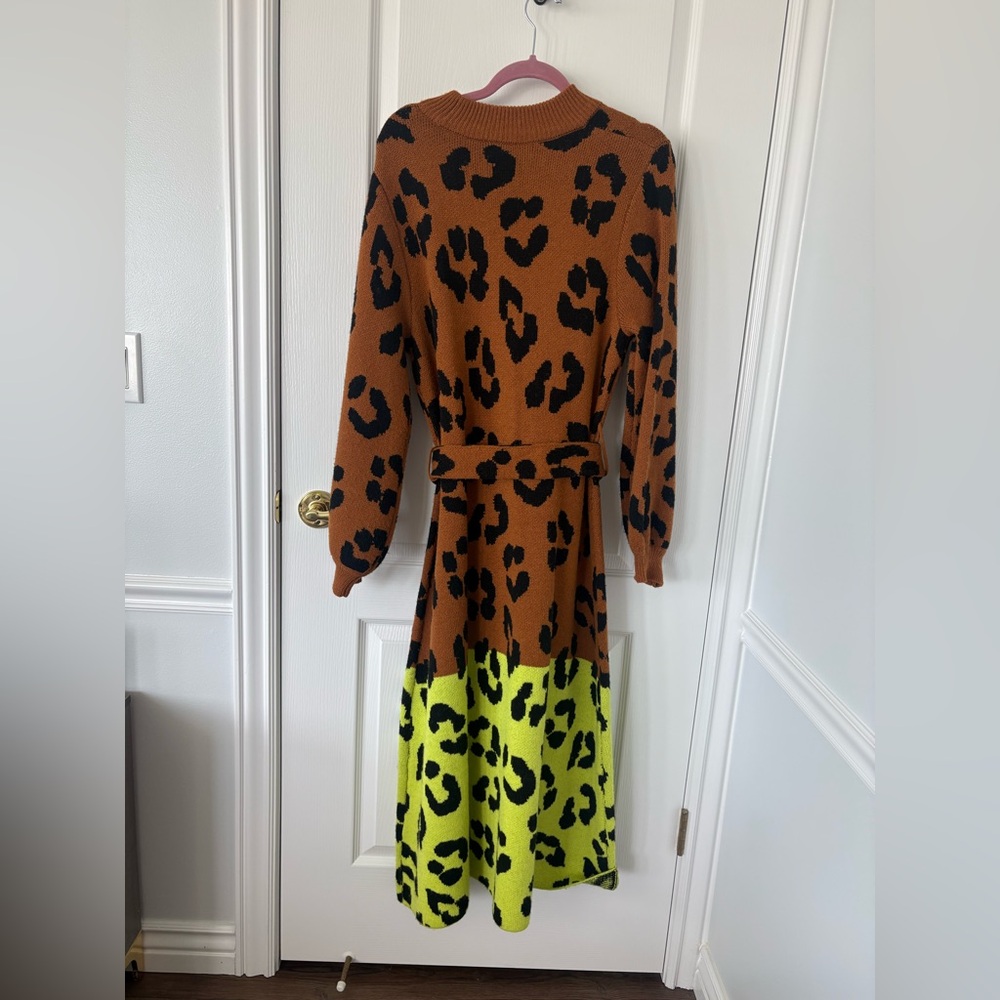 Farm Rio by Anthro Maxi Sweater Dress in Tan and Neon yellow leopard size L - Picture 6 of 8